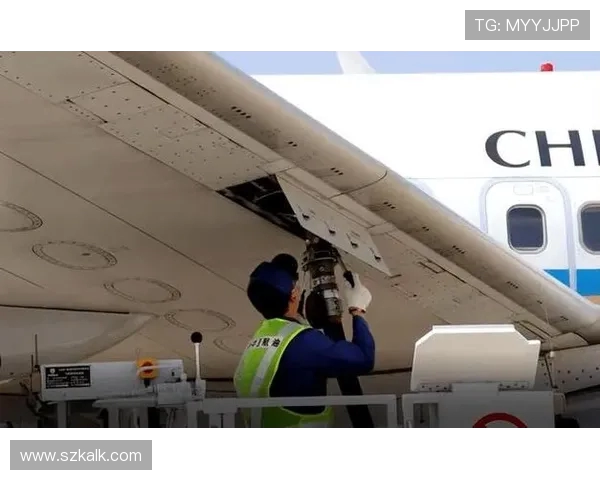 飞机机翼油箱通气系统防止负压变形